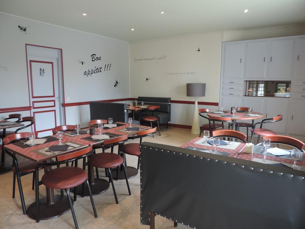 Hotel Restaurant Le Chalet Guemene-Penfao Exterior photo